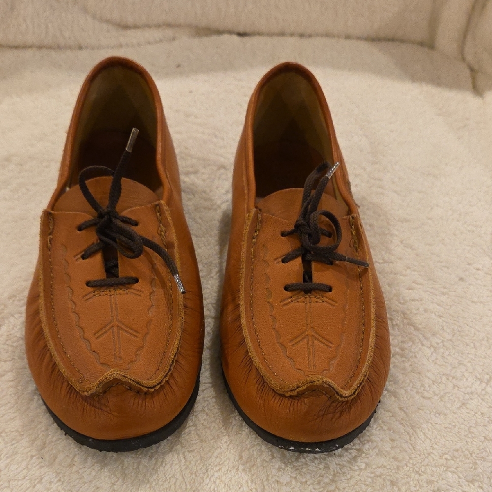 Women's Casual Tan Leather Lace-Up Loafers